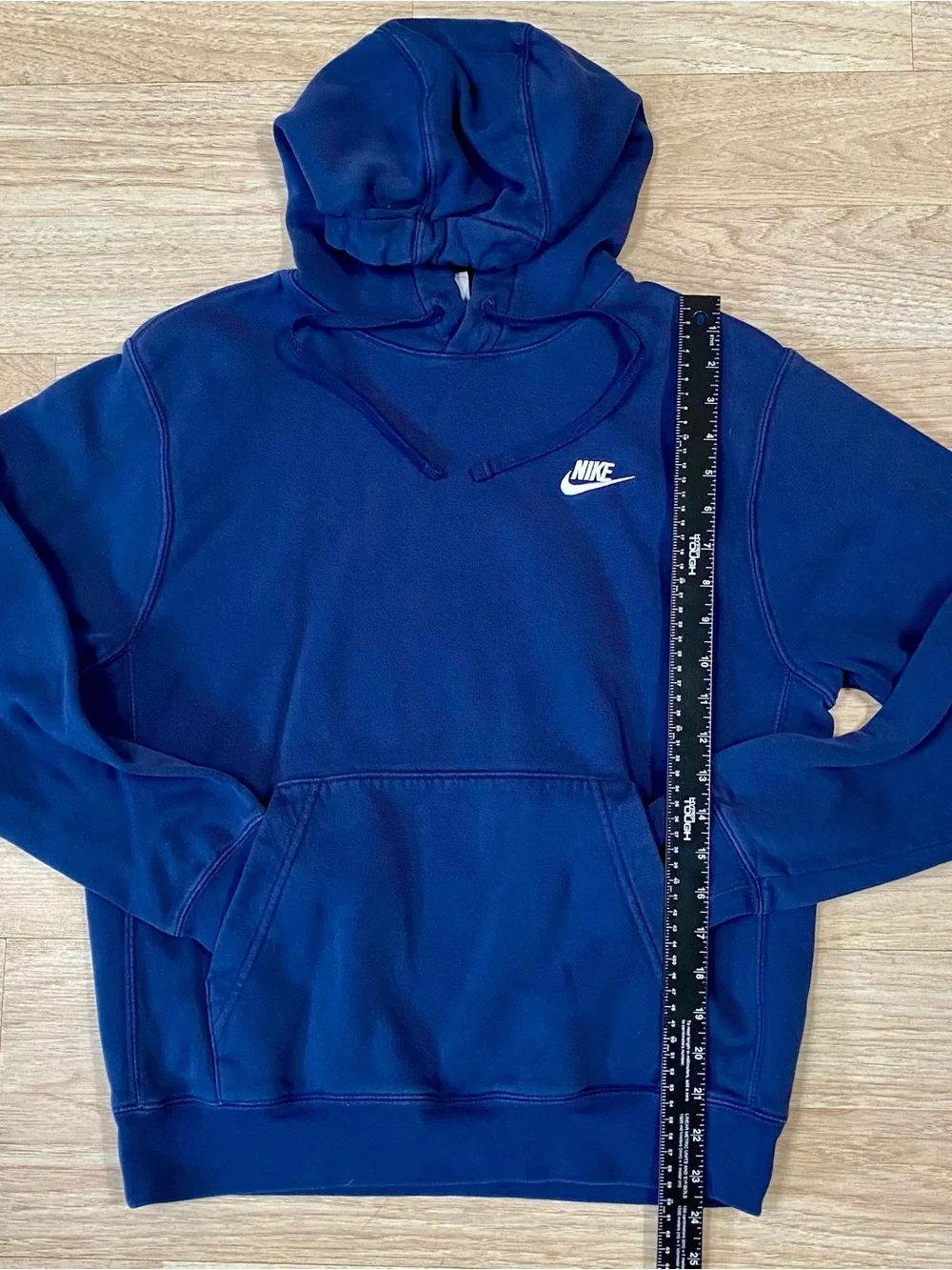 Nike sportswear club